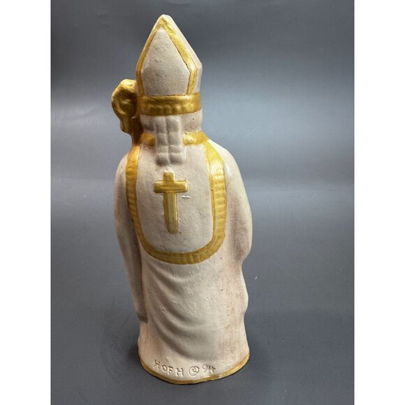 House Of Hatten St Nicholas Bishop Figurine White & Gold Resin 6 1/2" - Picture 7 of 9
